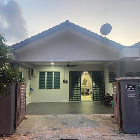 Ss De' Kelulut Homestay Marang Exterior photo